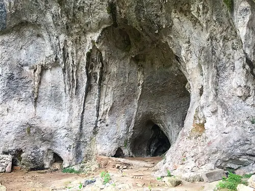 Abrigo de Santo Adriano