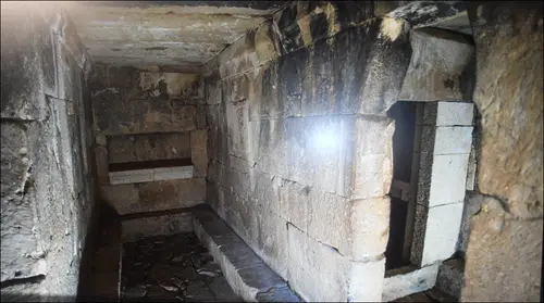 Cámara sepulcral de Toya