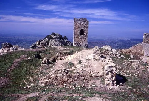 Castillo de Miramontes