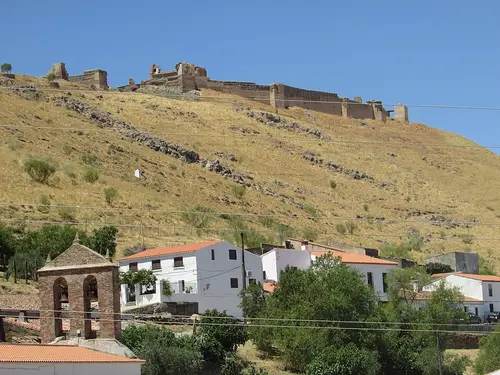 Castillo de Reina