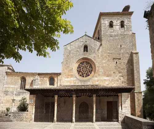 Colegiata de San Cosme y San Damián