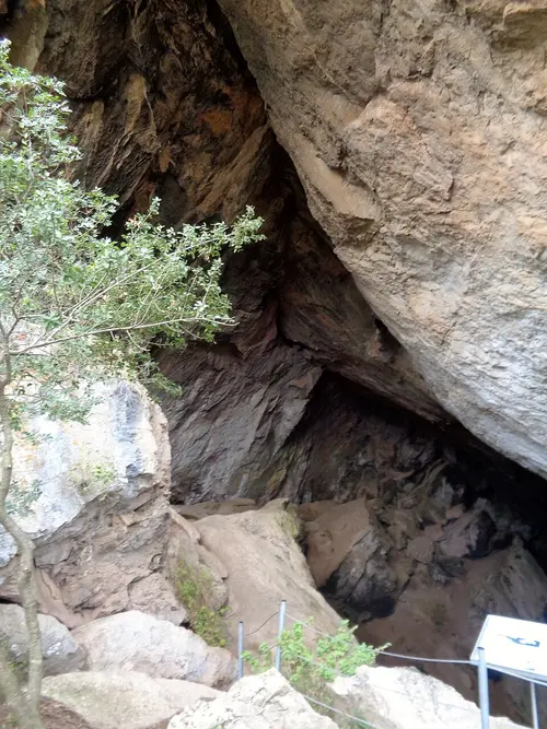 Cueva Negra de Montanejos