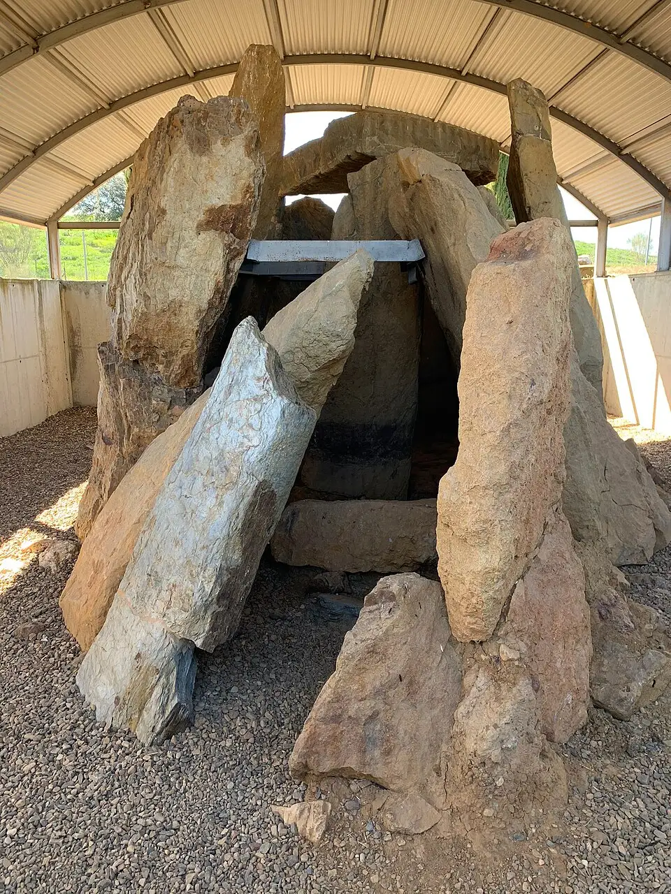 Dolmen de Casas de Don Pedro