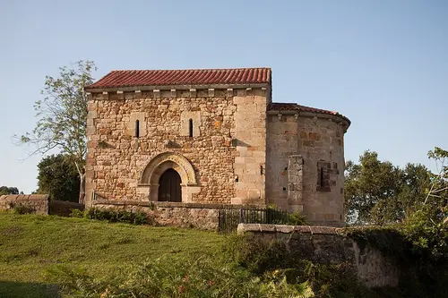 Ermita de San Miguel de Carceña