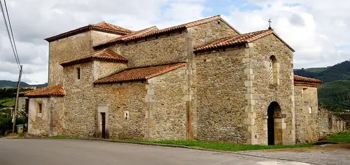 Iglesia de San Juan de Santianes de Pravia