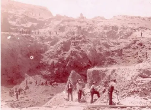 Mina de Cueva de la Mora